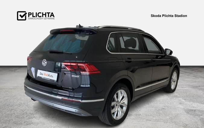 Volkswagen Tiguan cena 115900 przebieg: 101262, rok produkcji 2018 z Ćmielów małe 742